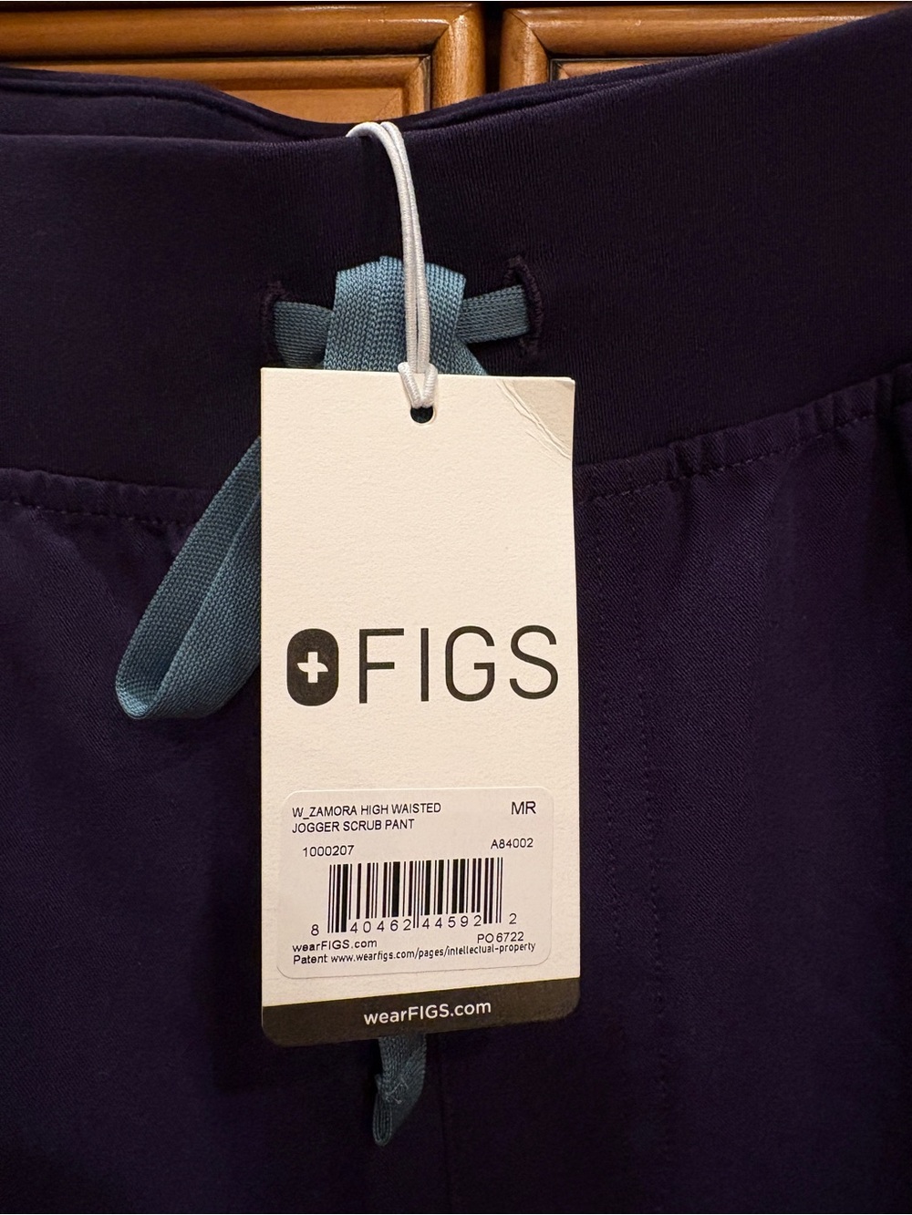 FIGS woman’s scrubs new with tags Deep Plum - Picture 5 of 8